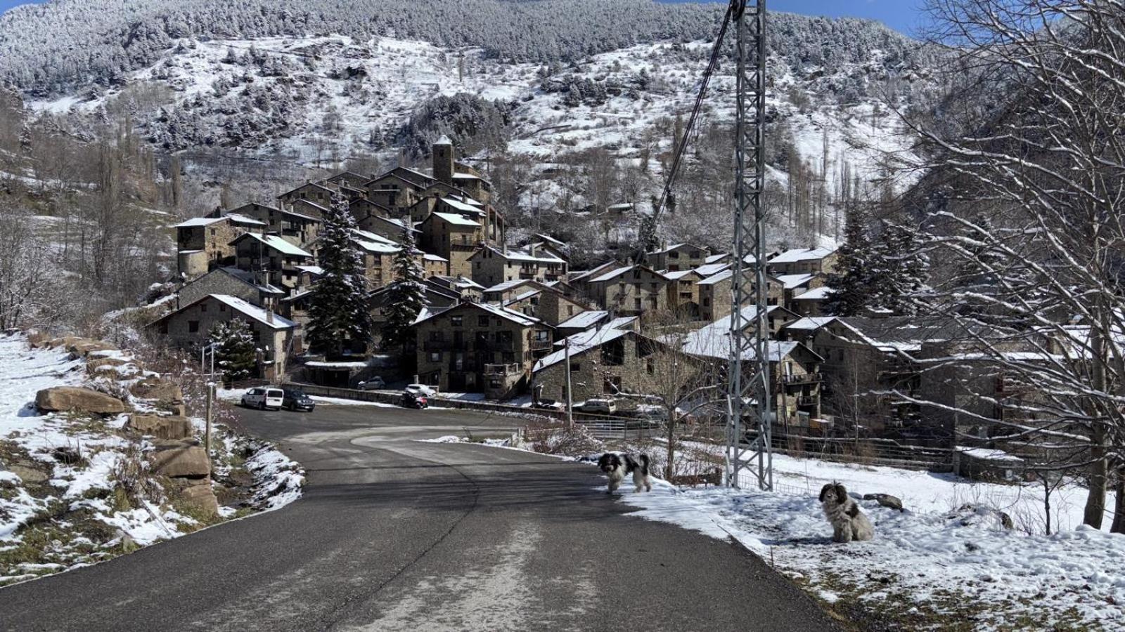 Hotel Valls Valira Os de Civís Exteriér fotografie