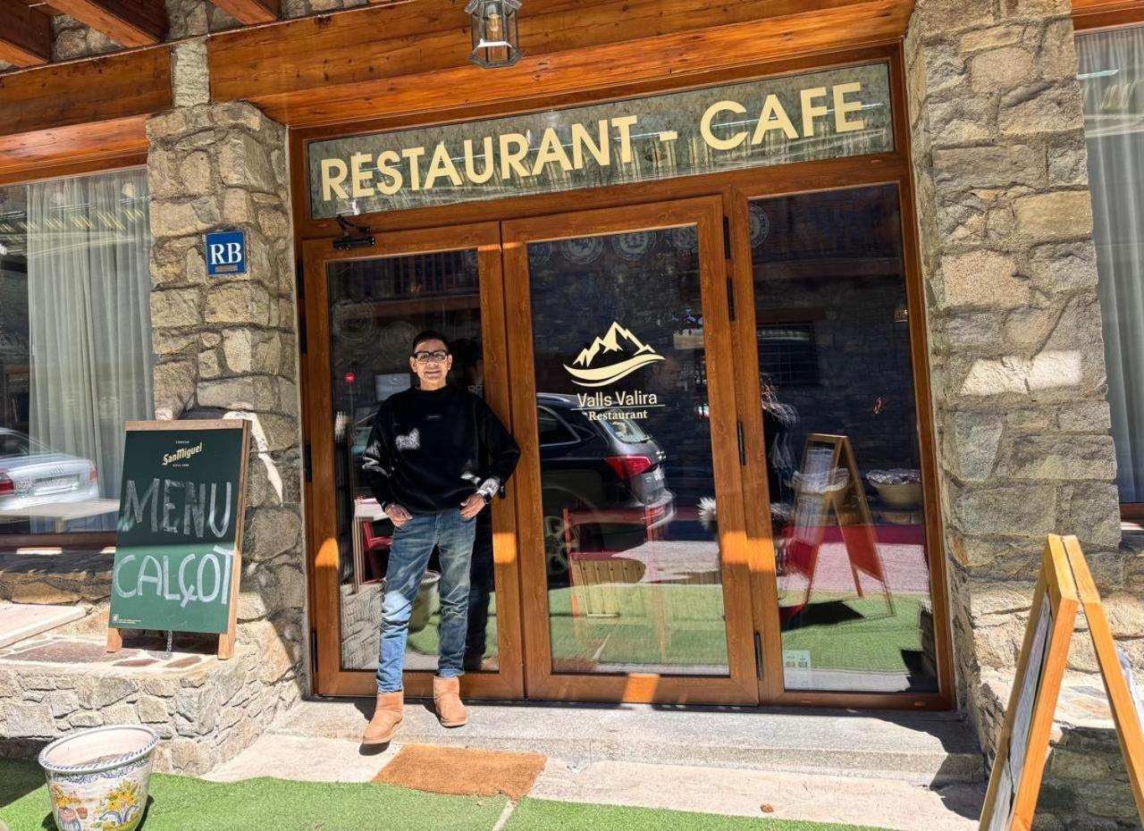 Hotel Valls Valira Os de Civís Exteriér fotografie