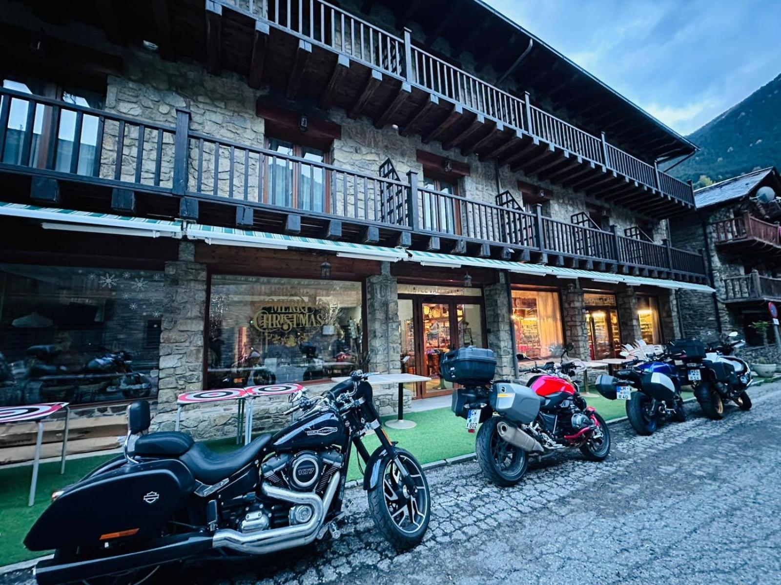 Hotel Valls Valira Os de Civís Exteriér fotografie